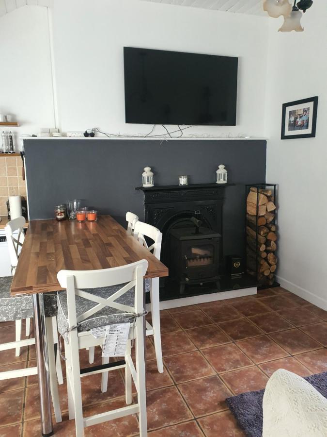 The Speak Easy Cottage Multyfarnham -Two Bedroom Exterior photo