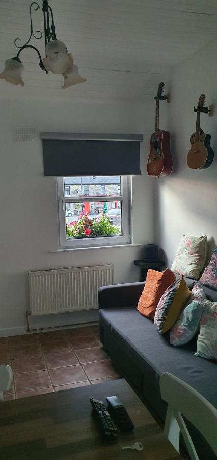 The Speak Easy Cottage Multyfarnham -Two Bedroom Exterior photo